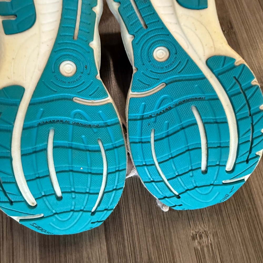 Brooks Kids Shoes - Blue and White - Picture 4 of 7